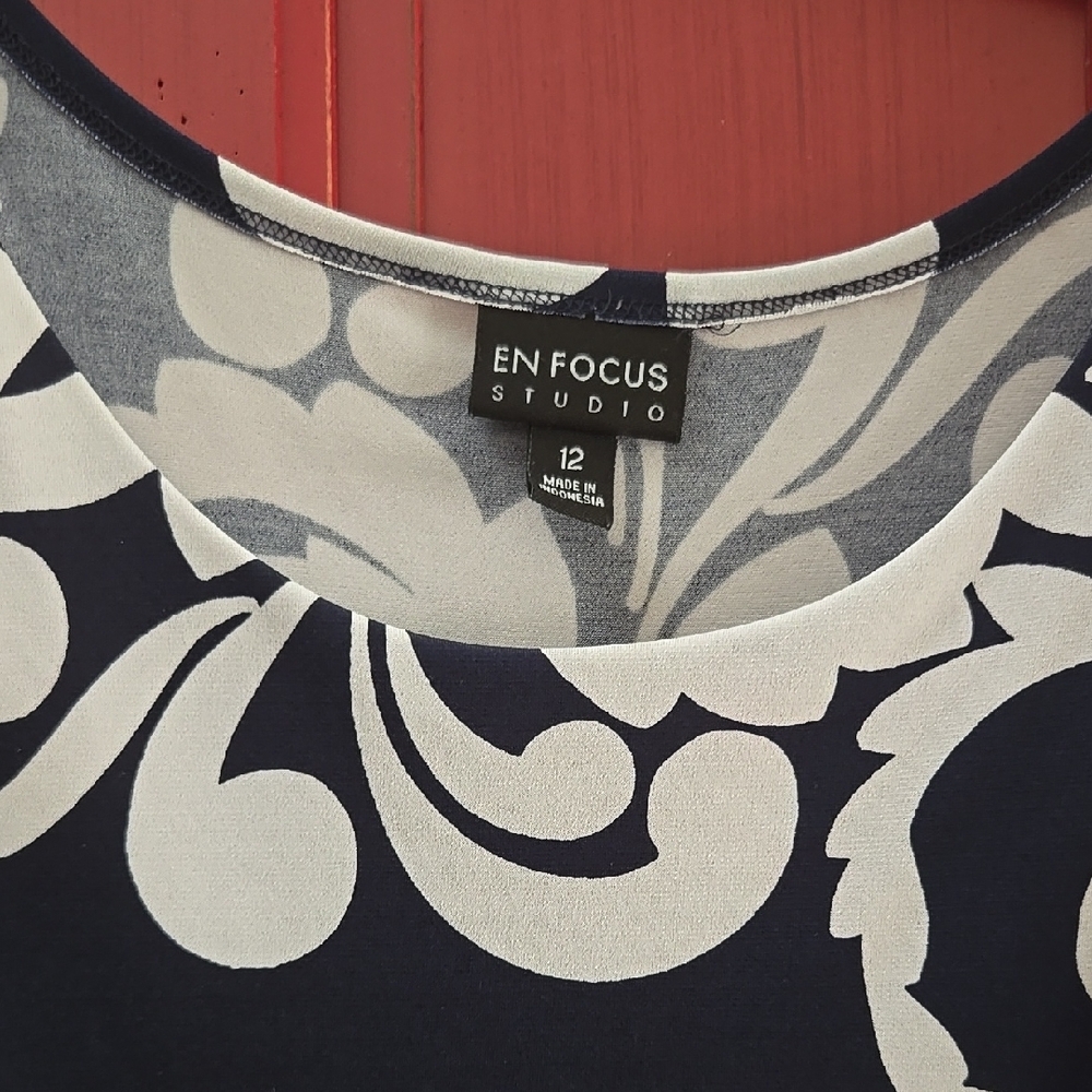 En Focus Studio Navy and White Dress